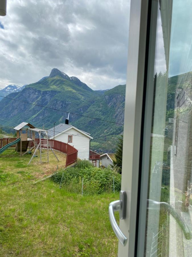 Indreli Feriehus Flam Bagian luar foto